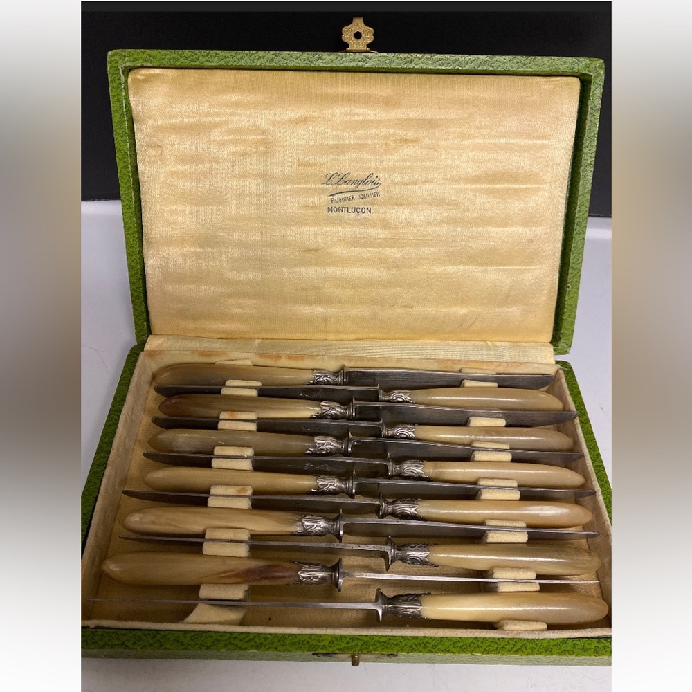 L. Langlois Antique French Dessert Knives Horn Handles Stamped “A Douris” 12 pcs